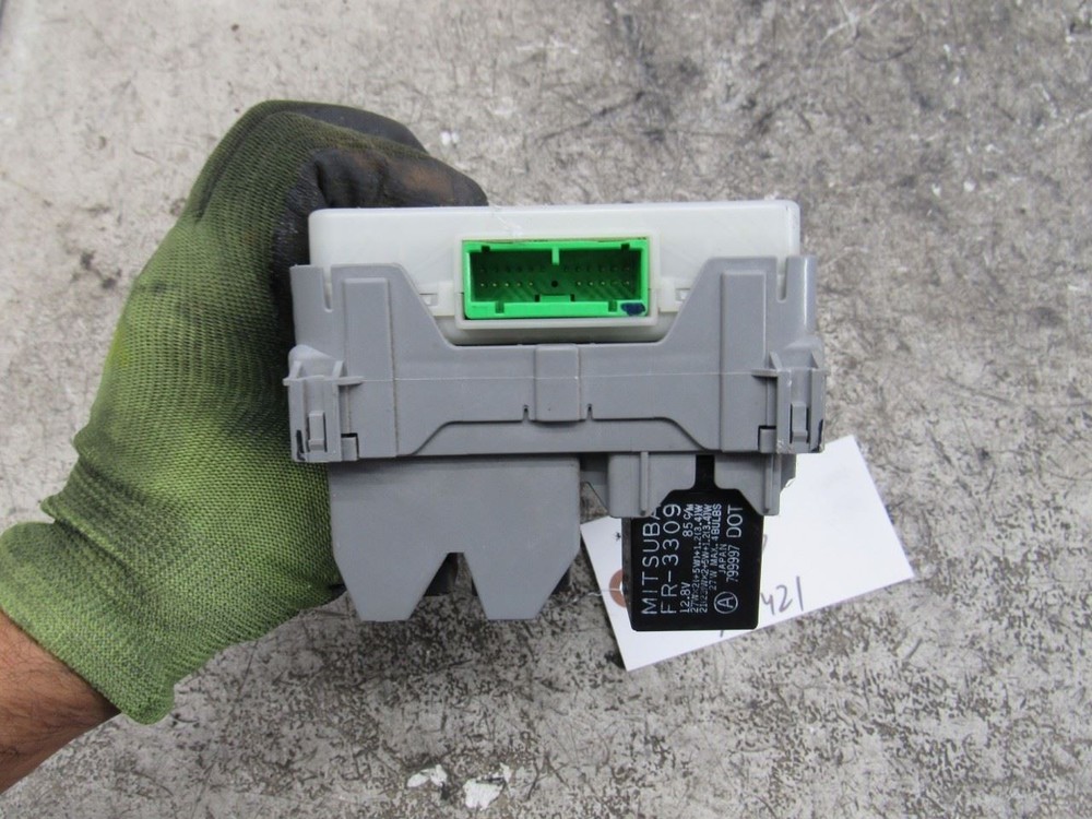 2004 Odyssey EX EXL left driver dash instrument panel fuse box multiplex module