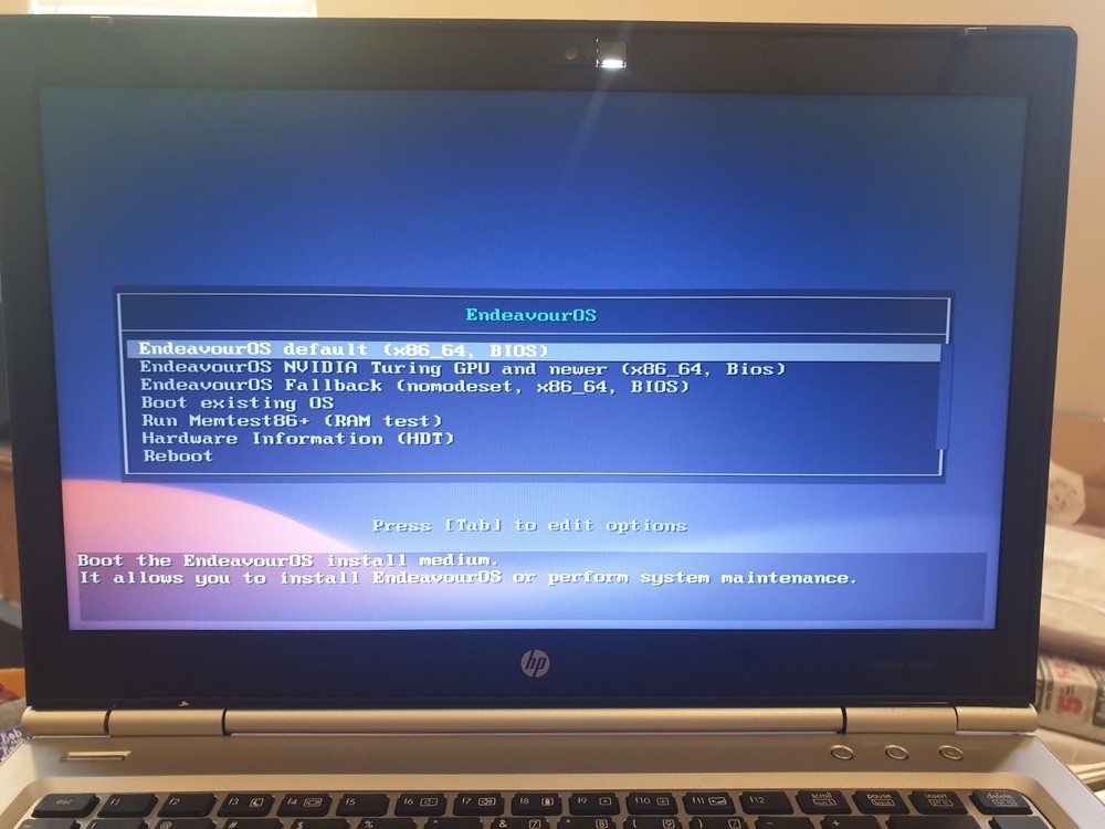 Linux Endeavour OS V2026.01.12 64bit, Bootable Live and Install USB Flash Drive