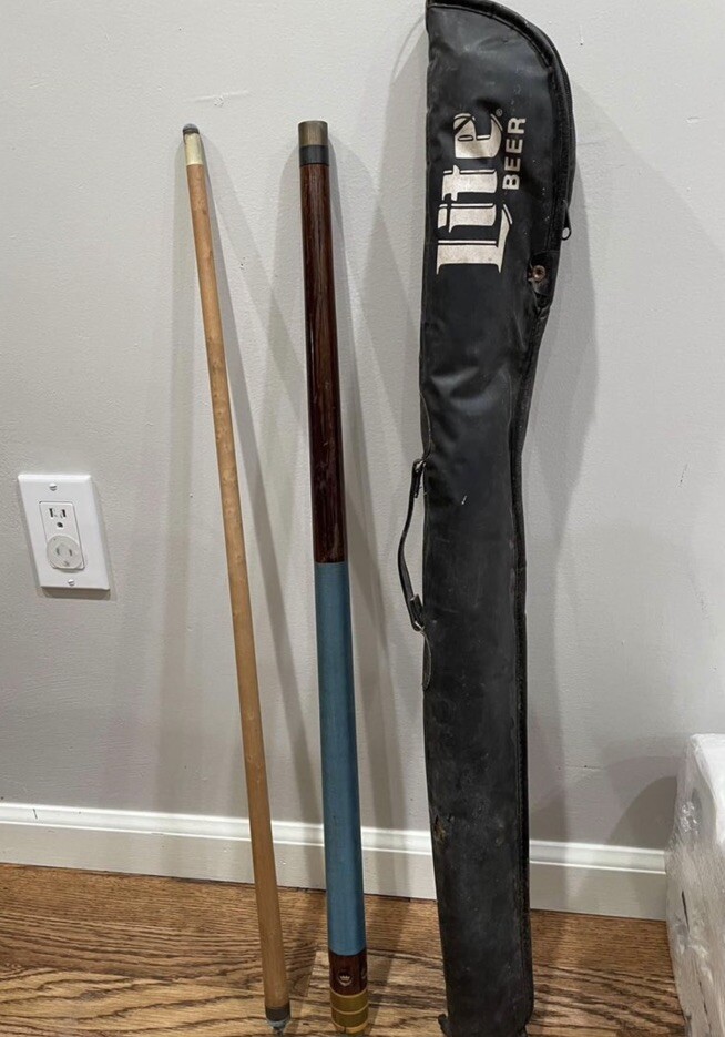 Vintage pool Stick In Hard Shell Camel Advertising Case *Read description*