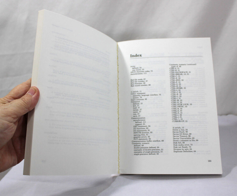 1988 MICROSOFT MS-DOS OPERATING SYSTEM & GW BASIC INSTRUCTION BOOKS VERSION 3.3