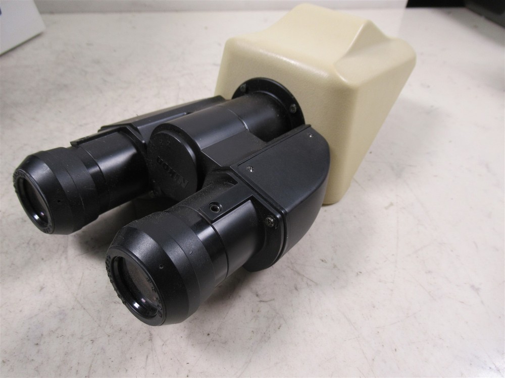 Nikon Eclipse E200 Microscope Binocular Head with 2 Eyepieces E2-TB