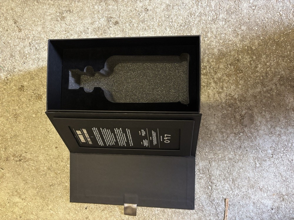 Bowmore Limited 34yrs Vintage - Empty Box