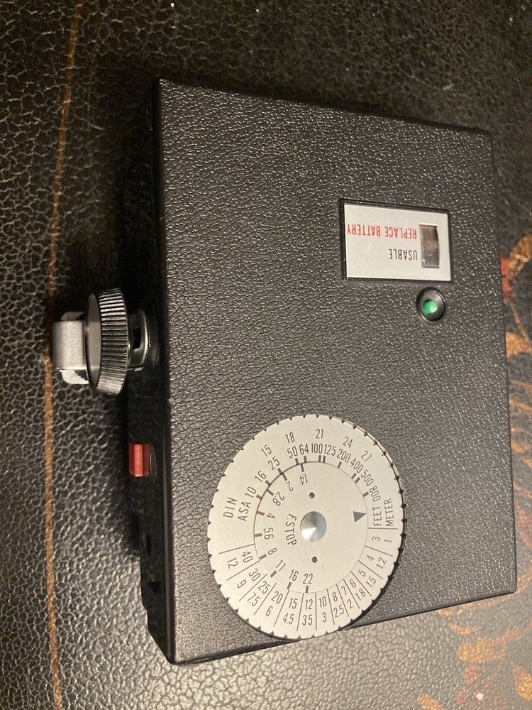 Vtg Gold Crest SR 50 CD Solid State Flash w/handle grip & 2 Plugs