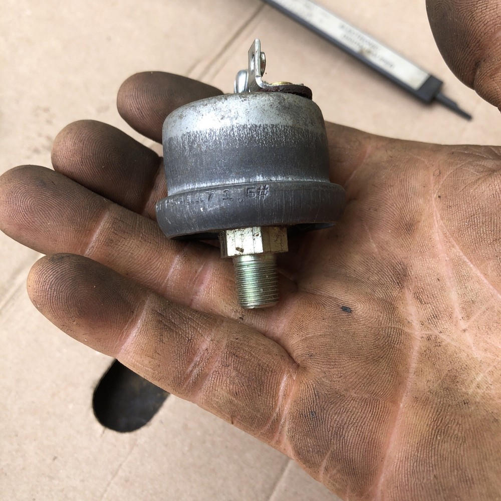 FARIA H7 PS4117 1.5# PRESSURE SWITCH