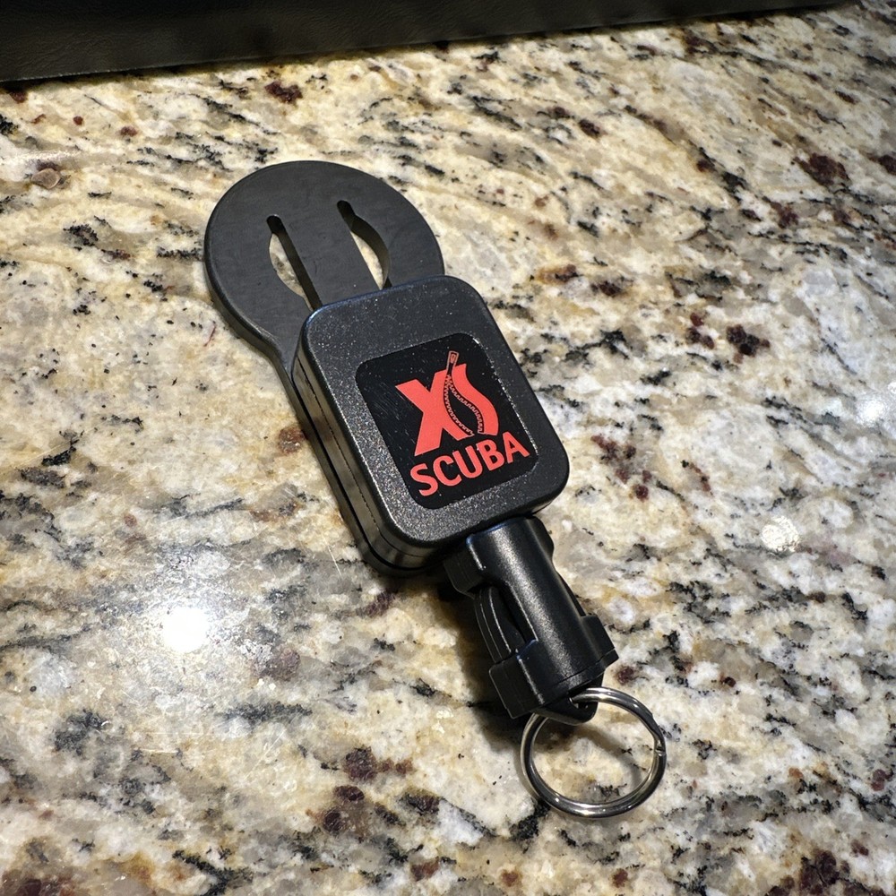 XS Scuba Hose Mount Retractor