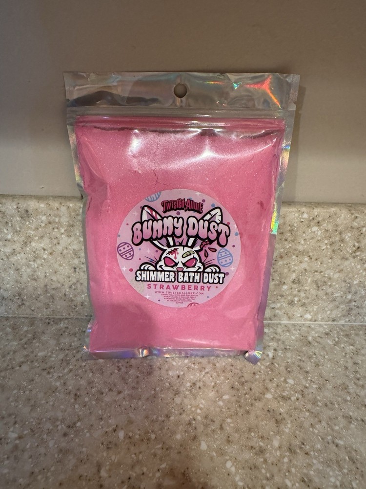 Twisted Allure Bunny Dust Shimmer Bath Dust Strawberry