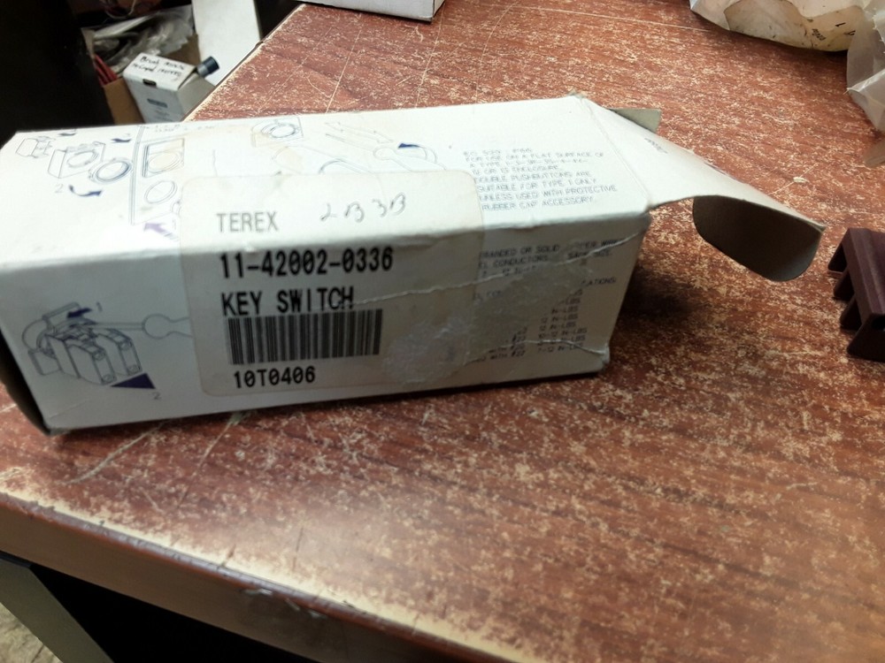 Terex 11-42002-0336 Key Switch