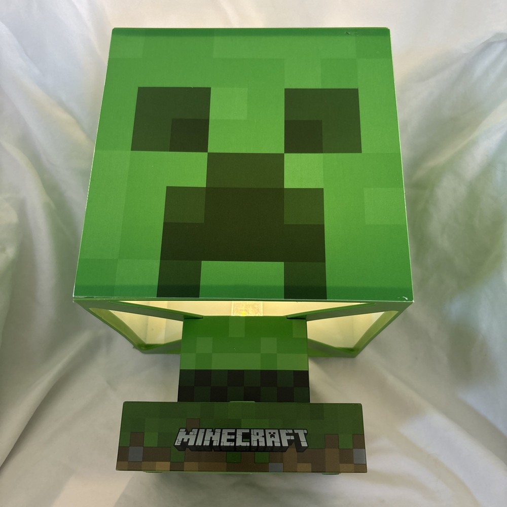 Minecraft Creeper LED Table Lamp Light (Includes LED Light Bulb)
