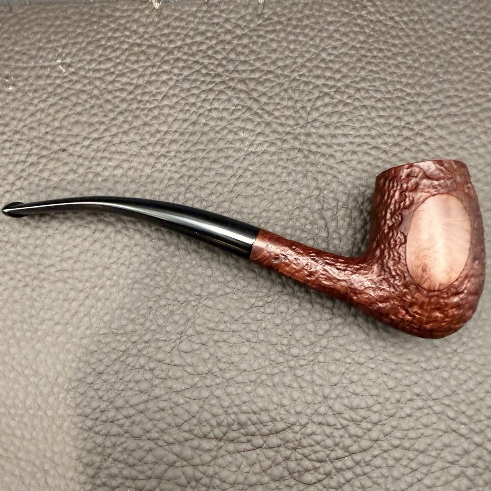 Jarl Chieftain Briar Pipe – Made in Denmark – Rusticated Panel Billiard – Estate