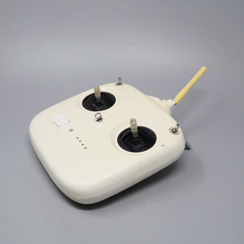DJI Phantom 3 Standard Drone Remote Control GL358WA - Needs Repair