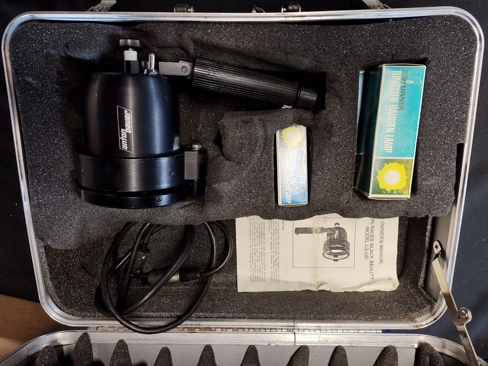 Ultralight 2 Anton Bauer Untested handheld w/case