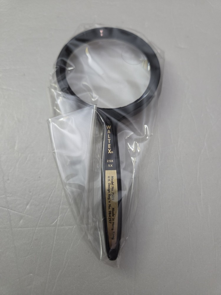 Waltex Plastic Magnifier No 7509