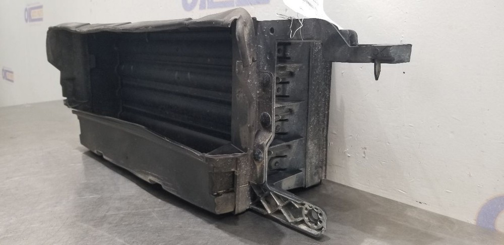 19 LINCOLN NAVIGATOR LOWER AIR SHUTTER 3.5L