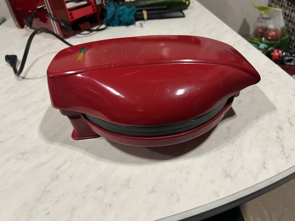 Red Electric Cupcake Muffin Maker 7-Compartment Non-Stick Indicator Light