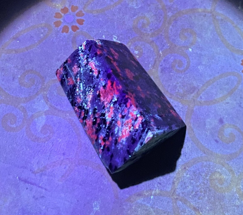 Ruby In Zoisite Genuine Polished Stone From Africa 47g