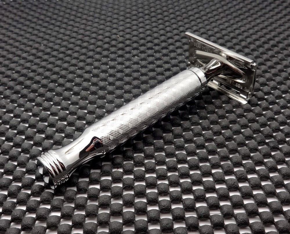 Vintage 1965 Gillette Tech DE Safety Razor Head W/ Solid Stainless Handle MINT!