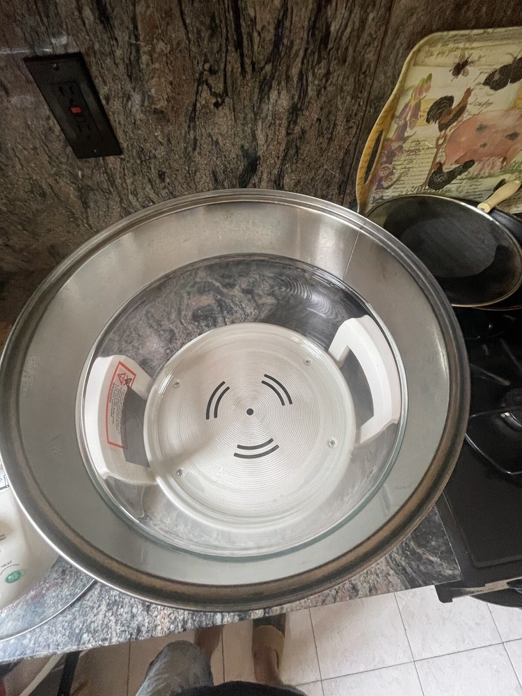 Shef Counter Top 12-Quart Size Halogen Oven,1200W,complete Set, Preowned