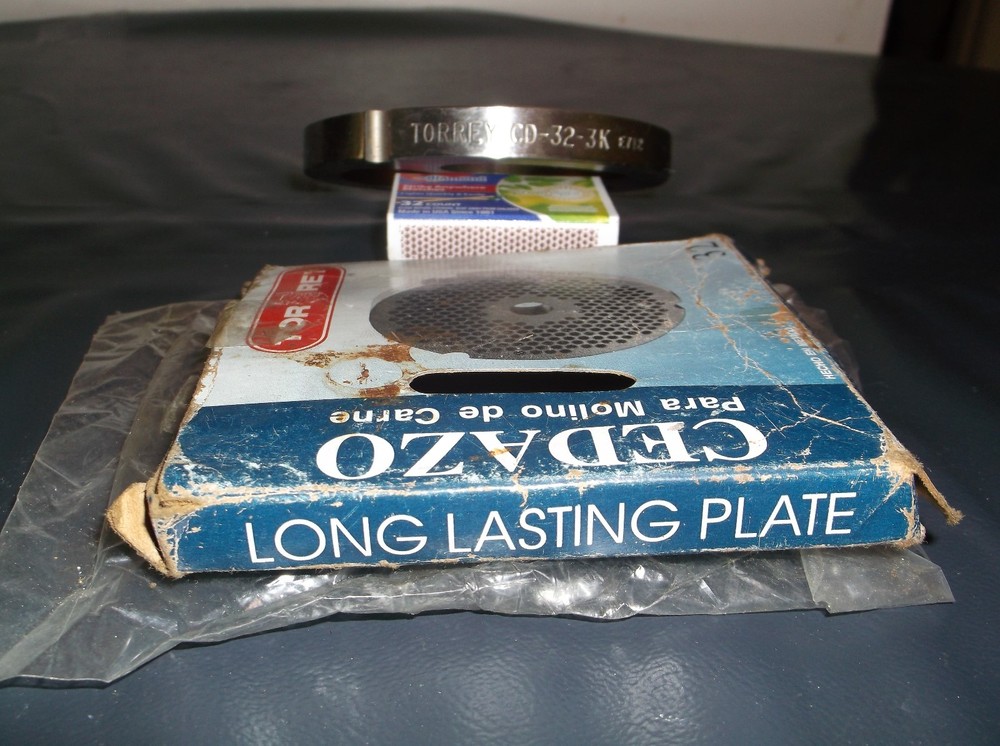 Meat Grinder Plate #32 3/16"