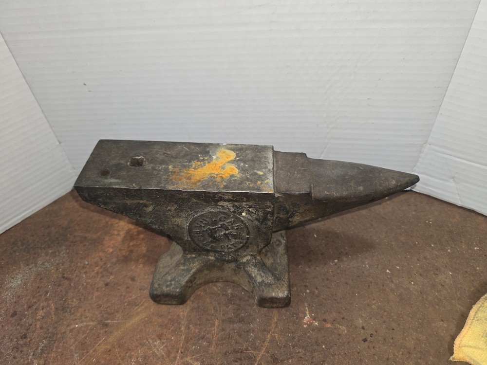 vintage Vulcan anvil #3 - 28 Lbs