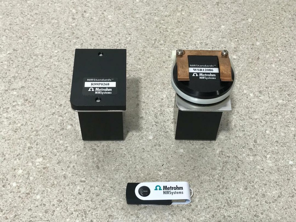 Metrohm XC-2400 w/ Case