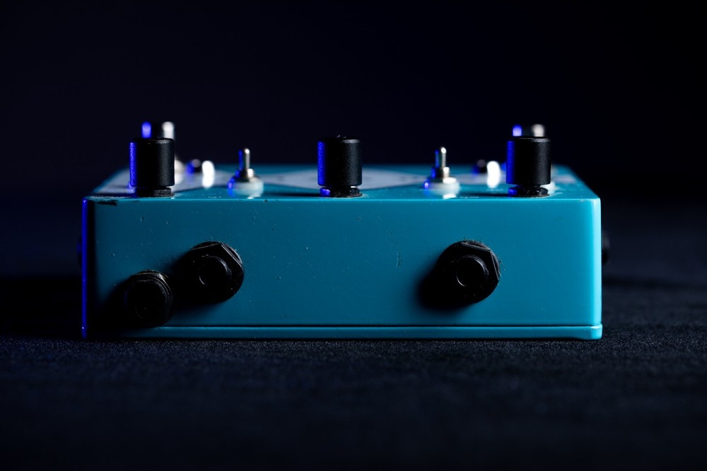 pigtronix tremvelope pedal