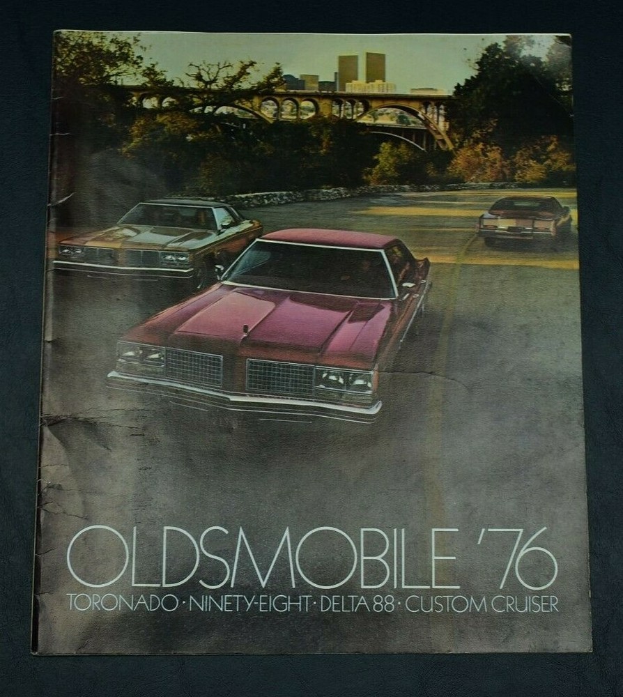 1976 OLDSMOBILE SALES BROCHURE