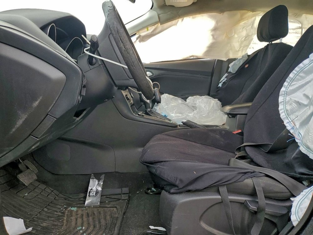 LEFT REAR DOOR WINDOW REGULATOR OEM 2015 FORD FOCUS