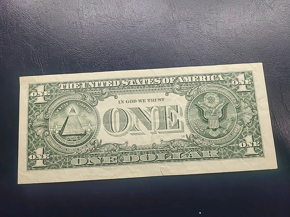 2013 One Dollar Error Over Ink Serial Number Is Diferent Color Error