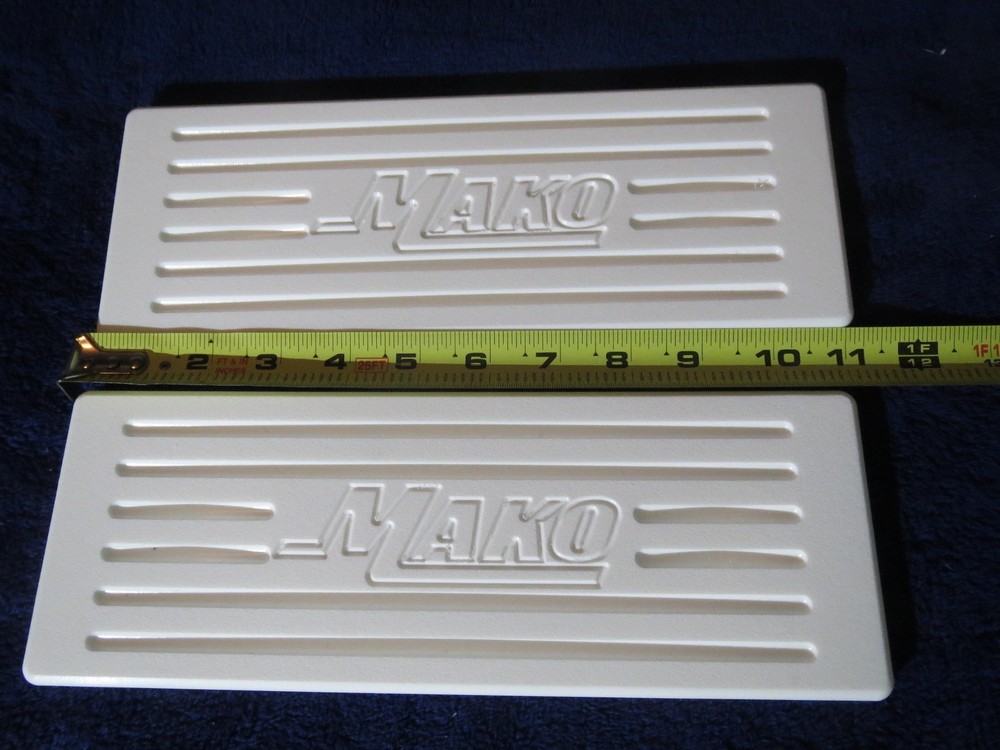 Mako Emblem Boat Step Pads