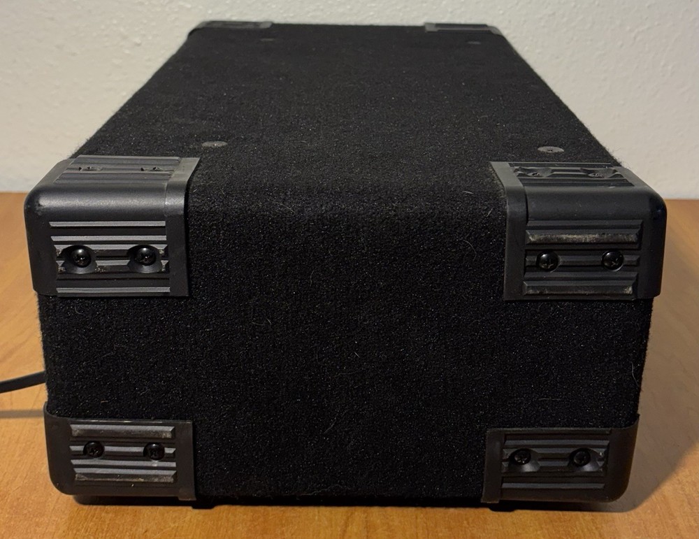 STAGEWORKS LG-100 Powered Mixer 100 Watts