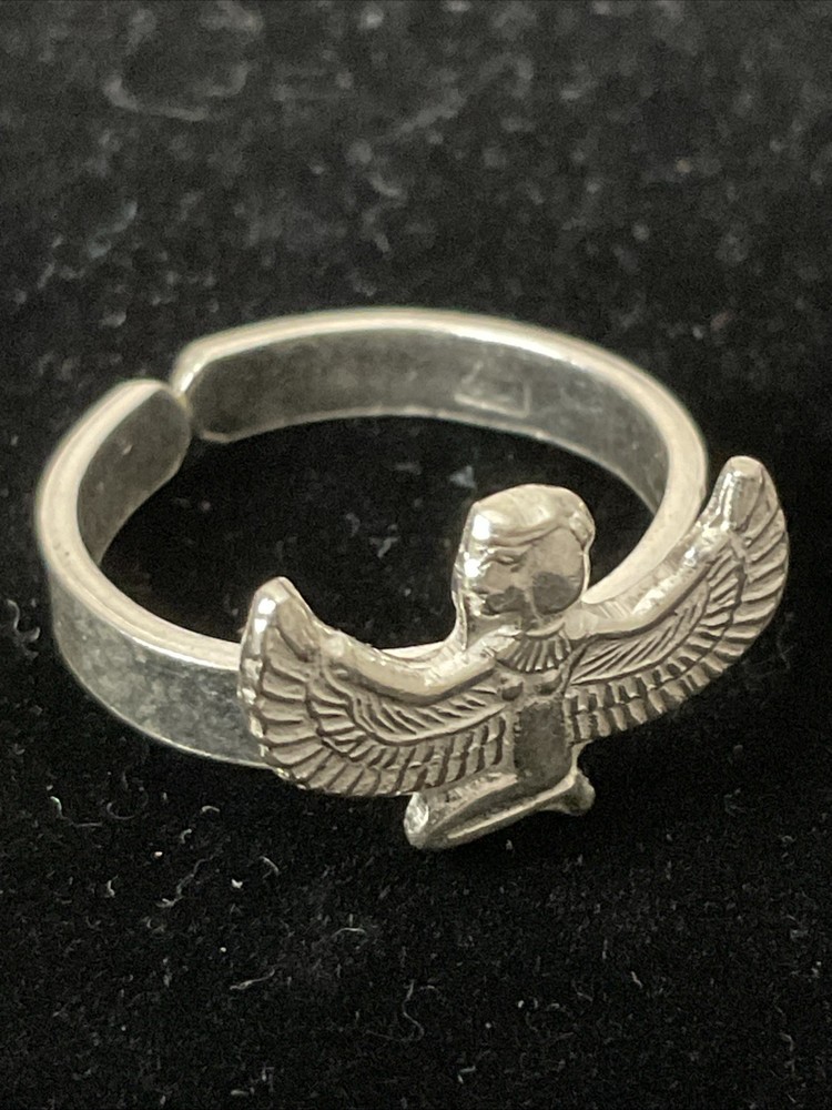 An elegant and modern silver ring featuring the goddess, Isis. Adjustable