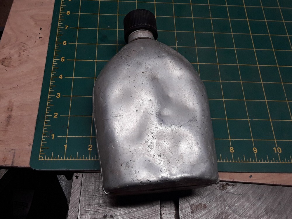 Vintage Us Army Tipe Canteen