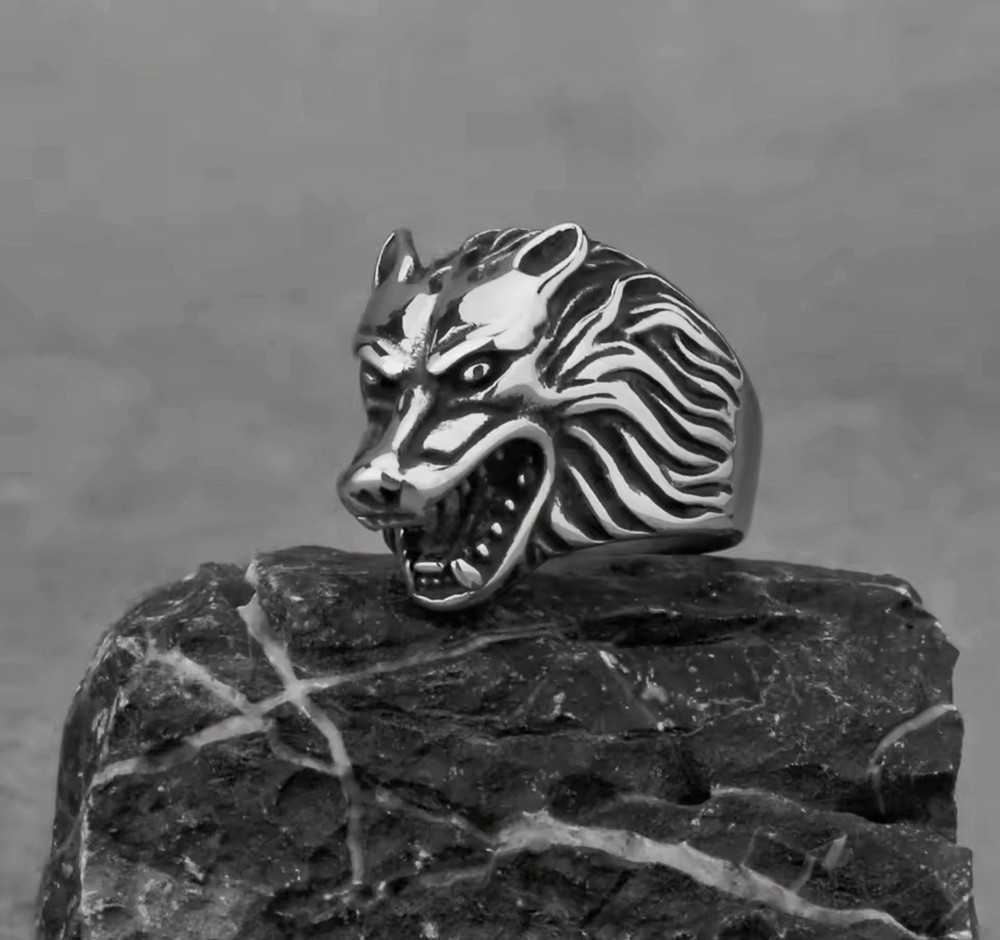 Wolf Viking Ring