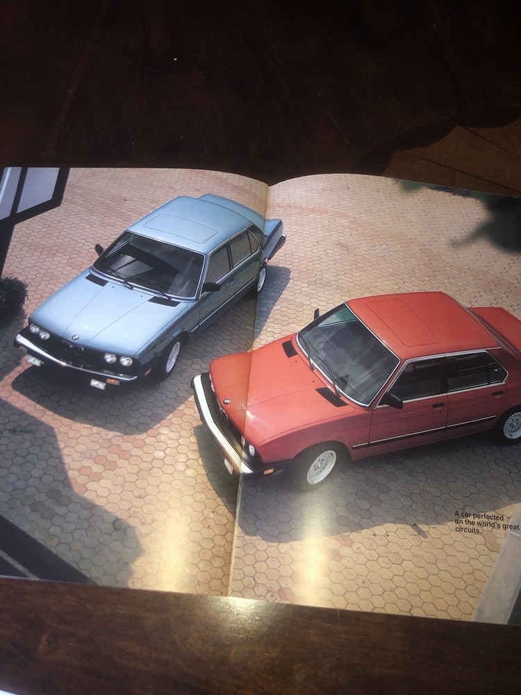 1981 BMW 528E CAR BROCHURE