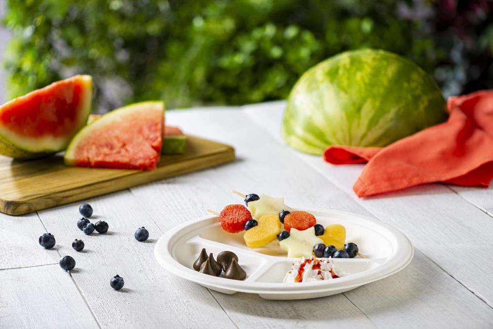 GUSTO 10" 3-Compartment Compostable Plates 125-Pack White Heavy-Duty Disposable