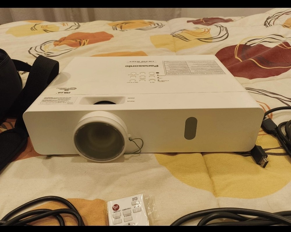 Panasonic PT-VW340 WXGA