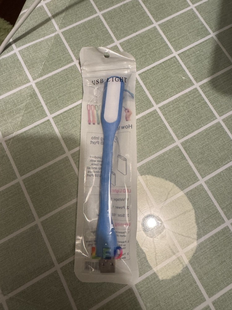 NWT Flexible Mini USB Led Light Lamp For Computer Laptop Reading