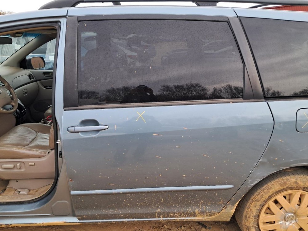 Fuse Box Engine Fits 04-06 SIENNA 4877693