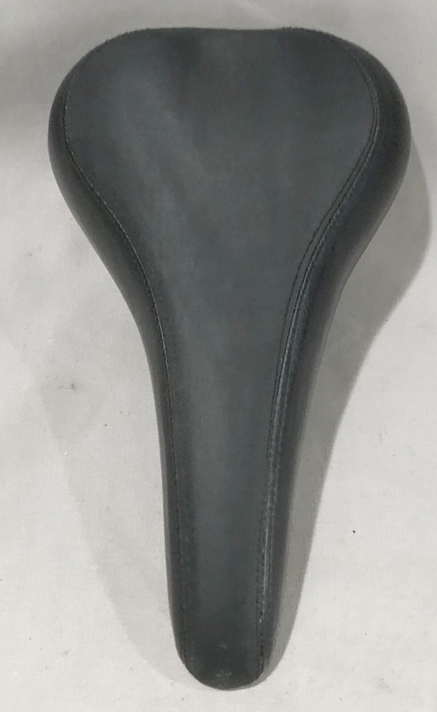 Cionlli Touring Bike Seat - Black