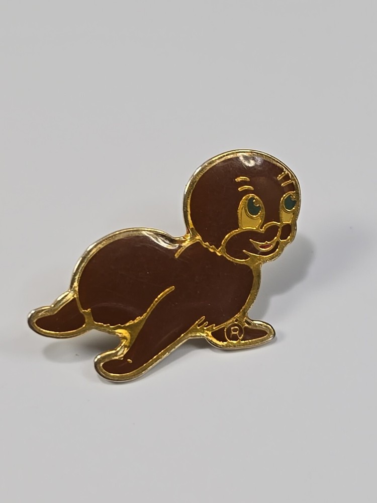 Baby Seal Lapel Pin