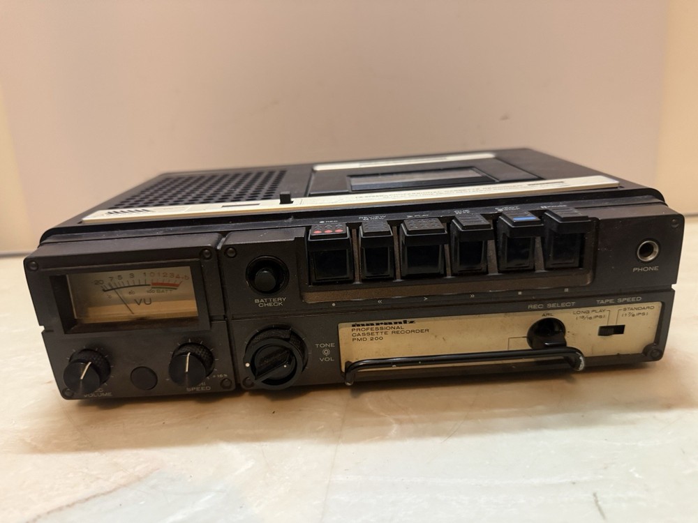 Marantz PMD-200 PROFESSIONAL CASSETTE TAPE RECORDER (UNTESTED)
