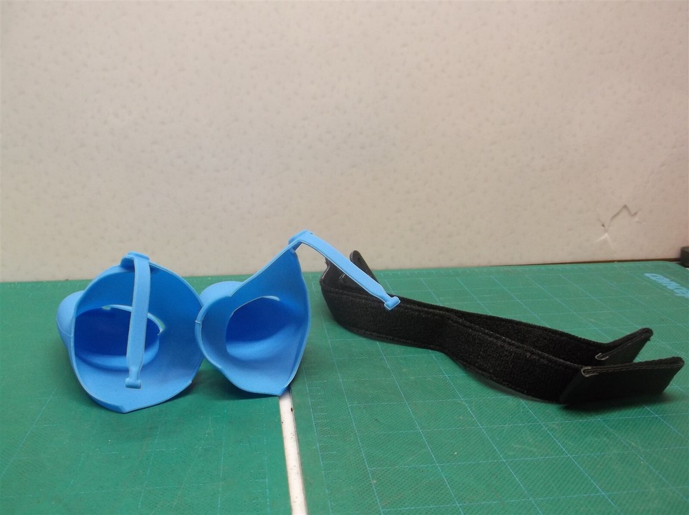 Touch Controller Grip Cover Soft Silicone Protective Sleeve w Hand Strap