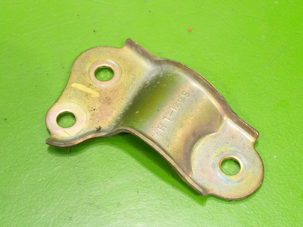 02-06 RSX OEM power steering gear rack driver left mount bracket tab holder