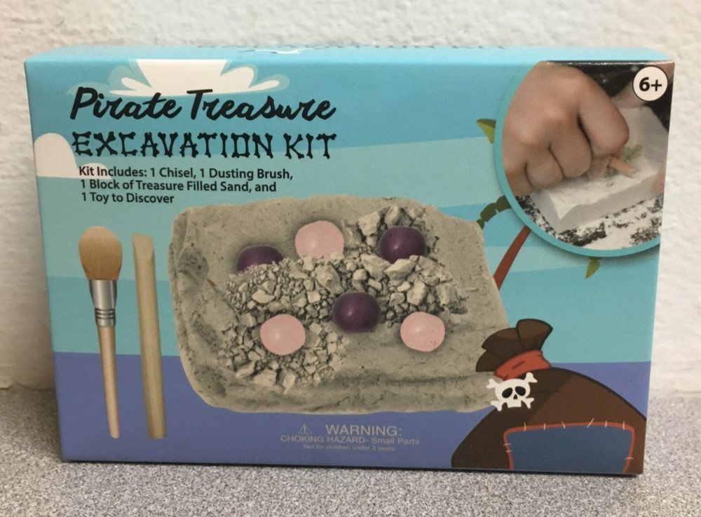 Expressions ANTY18090A Pirate Treasure Excavation Kit