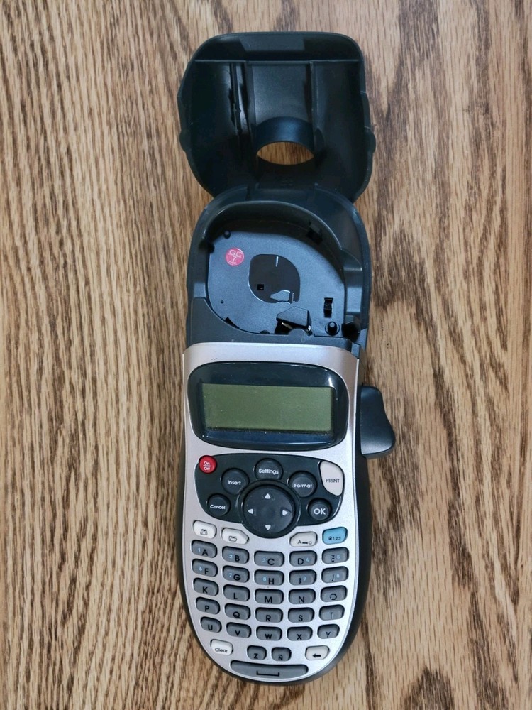Dymo LetraTag 100H Plus Handheld Label Maker Working Condition
