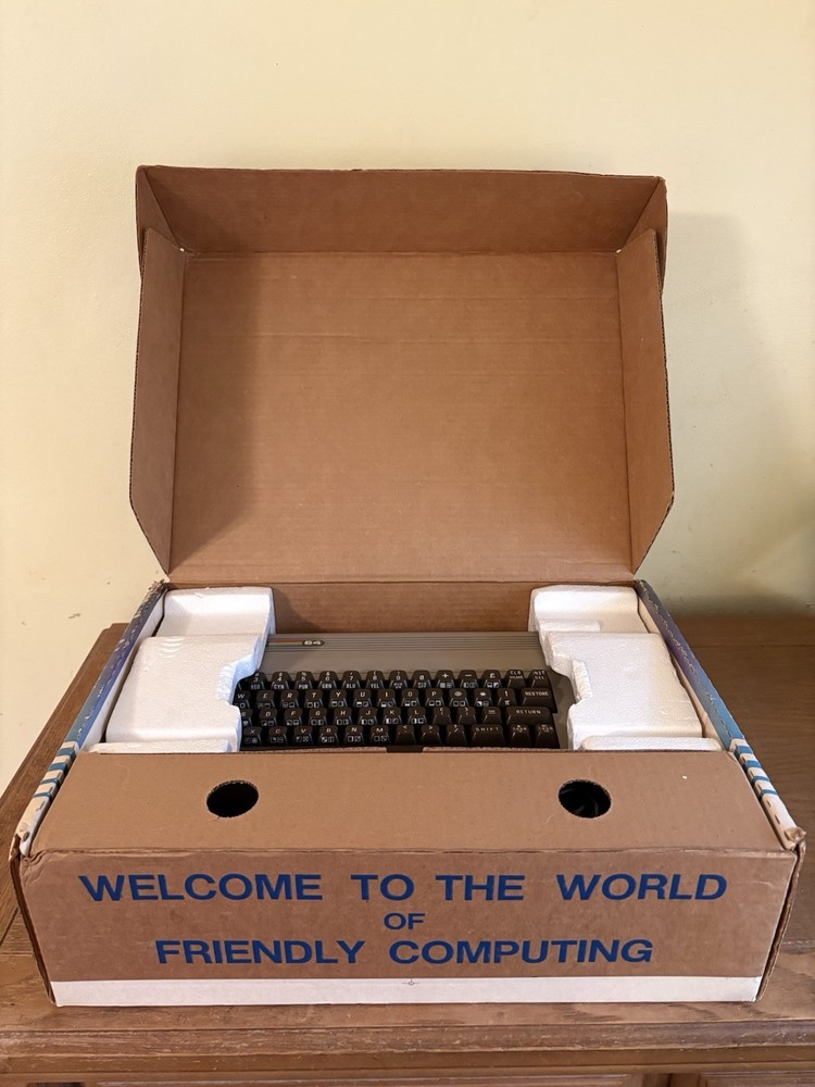 Vtg Commodore 64 Computer System Original Box Power Cord, Manual, Music Machine