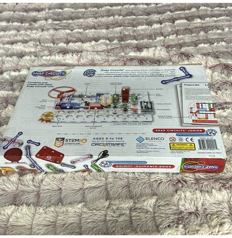 Snap Circuits Jr. SC-100 Electronics Exploration Kit, Over 100 Projects 28 Parts