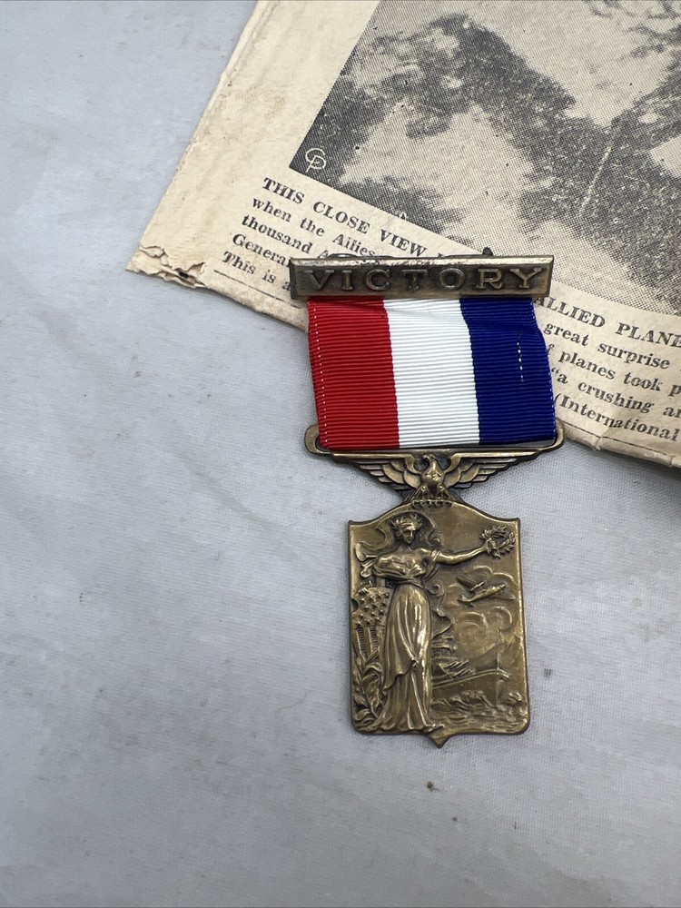 WW2 US Navy Amphibious Command Paper / Medal Grouping ID’d (KB