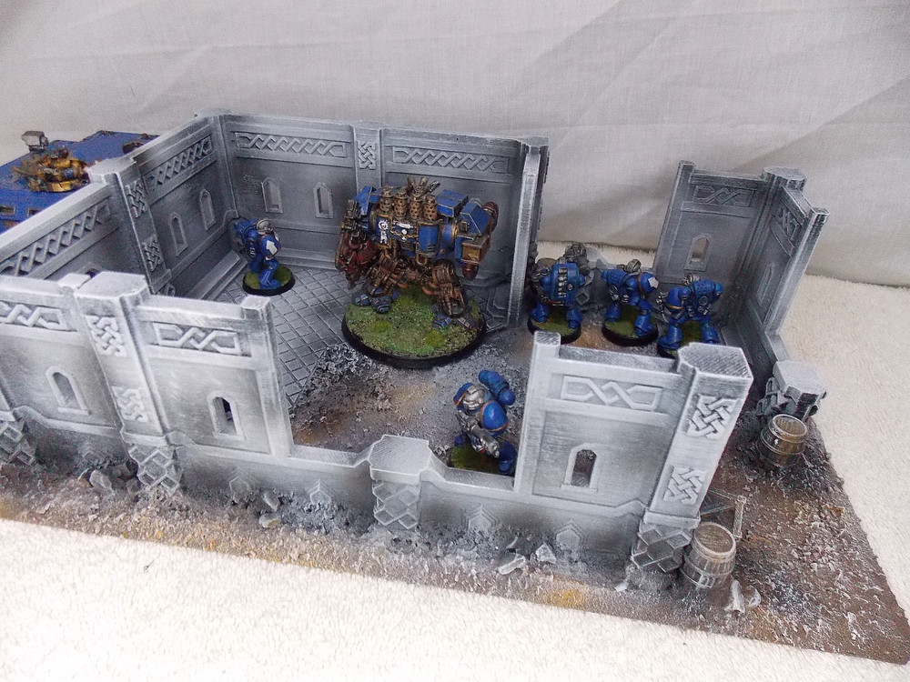 WARGAMING TERRAIN PAINTED BUILDING