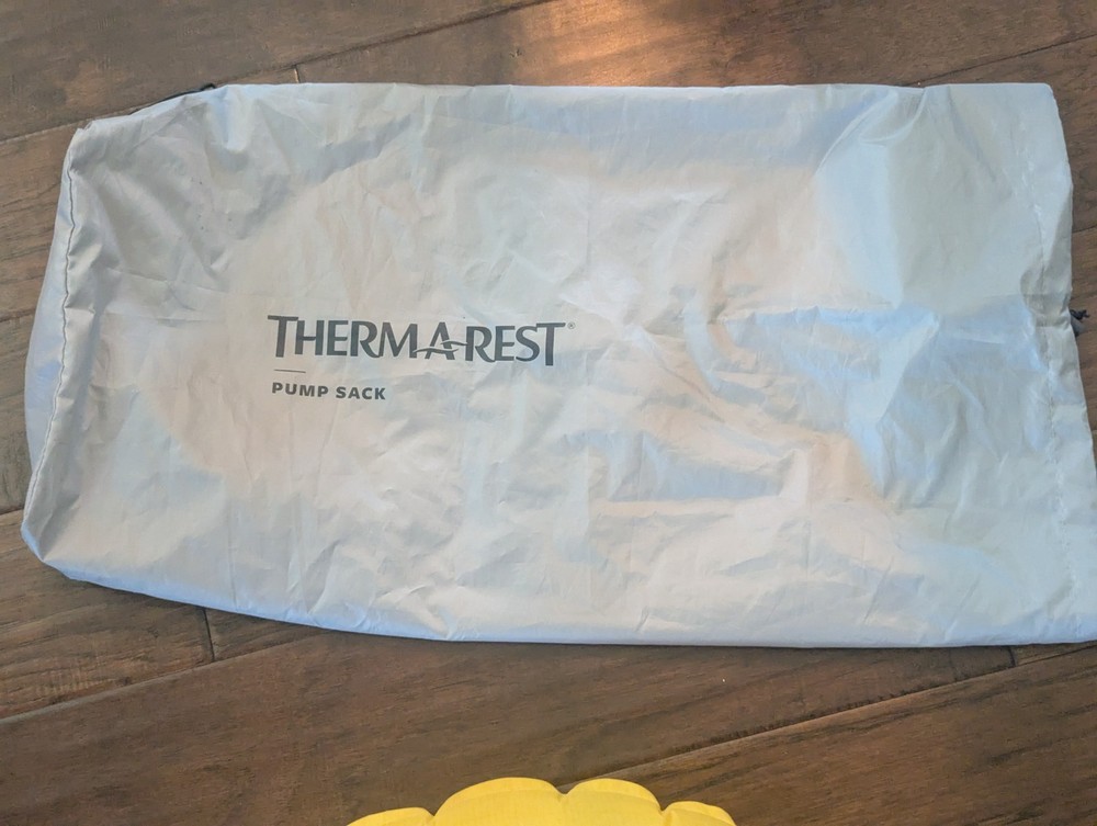 Therm-a-Rest NeoAir XLite Sleeping Pad Regular With Issues! Read! Slow Leak!